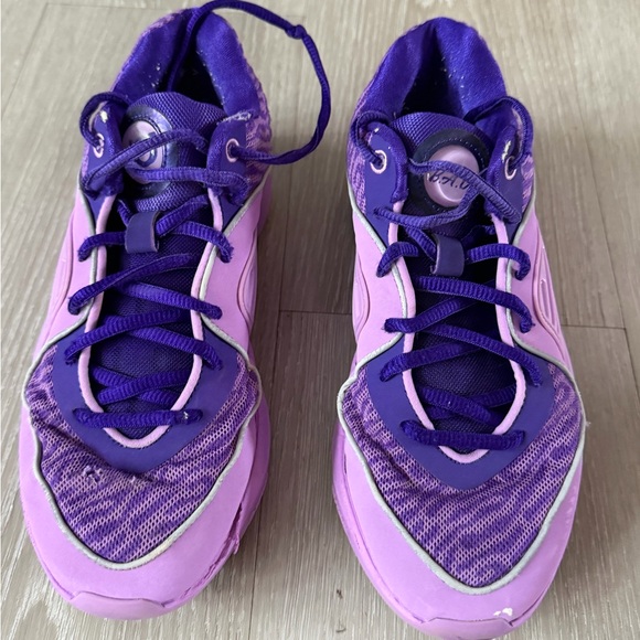 Nike Men’s KD 16’s Basketball Shoes - Picture 2 of 3